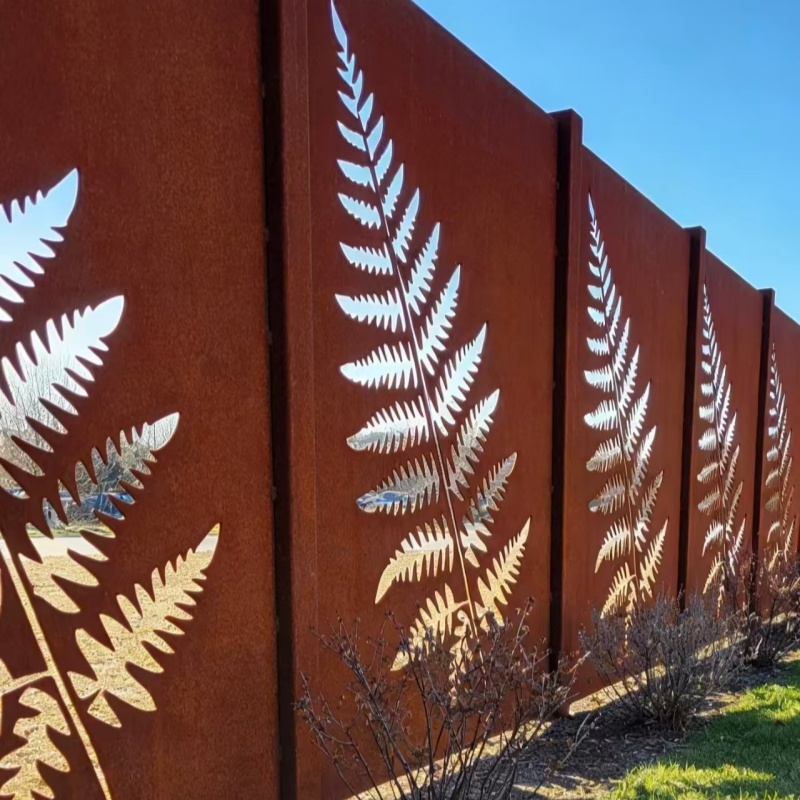 Weather-resistant steel landscape ornaments
